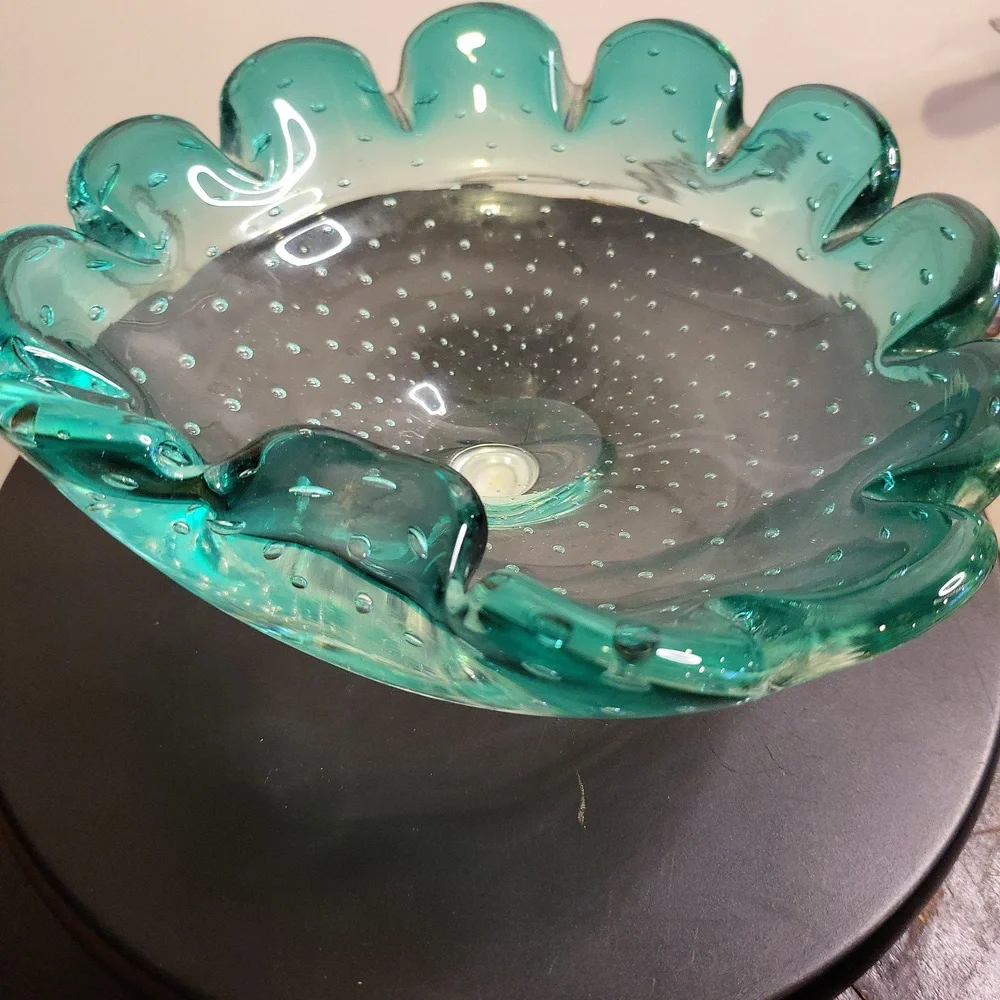 Murano Controlled Bubble Mint Green Heavy Assymetric Bowl w/ Scalloped E…